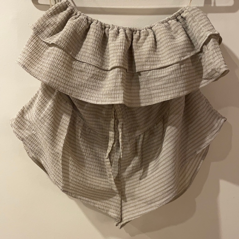 Worn twice, super lightweight and breathable